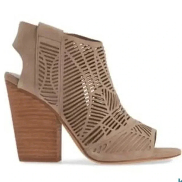 Vince Camuto Kimora Bootie sz 7 tan cutout bootie - Picture 3 of 7